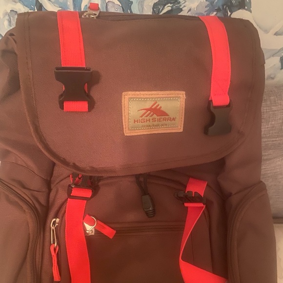 High Sierra back pack - Picture 1 of 6